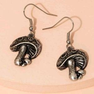 Y2K Mushroom Dangle Earrings